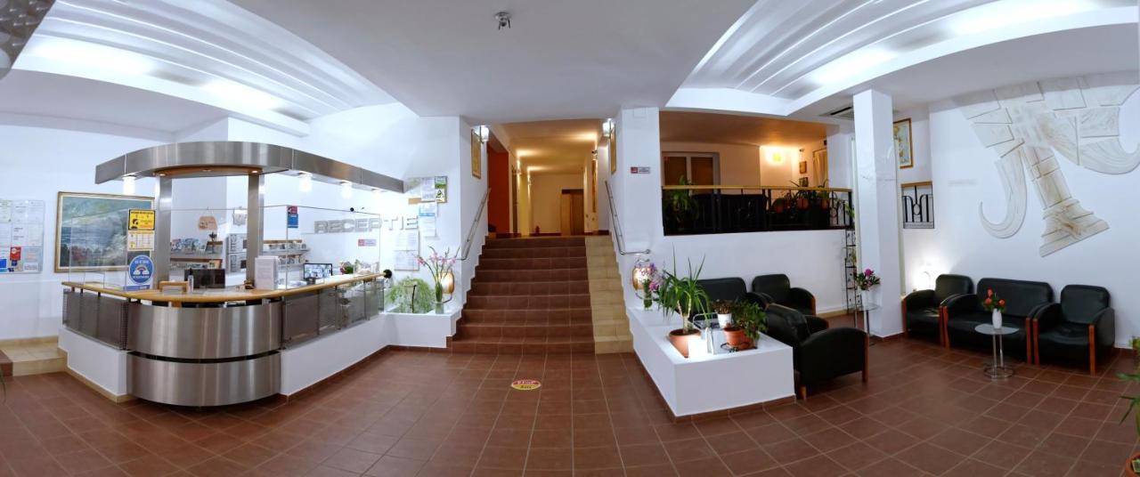 Hotel Albatros Mamaia Exteriör bild