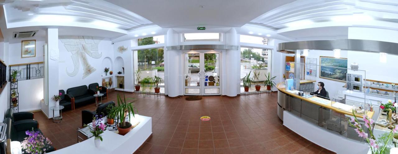 Hotel Albatros Mamaia Exteriör bild
