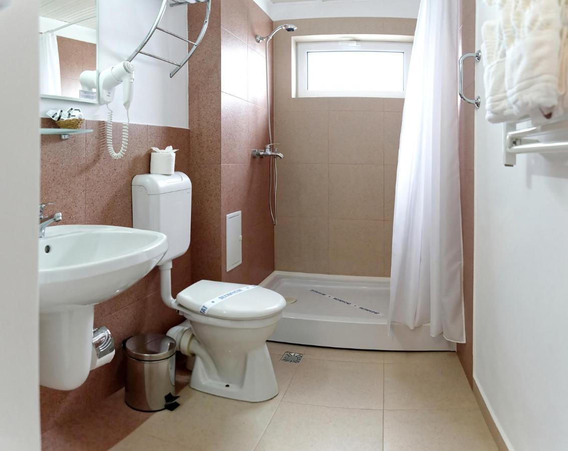 Hotel Albatros Mamaia Exteriör bild