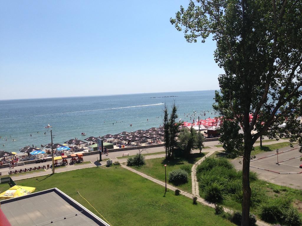 Hotel Albatros Mamaia Exteriör bild